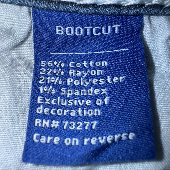 Apt 9 Women’s Jeans 30X31 Blue Bootcut Midrise Rhinestones Cross Pocket Stretch - Picture 7 of 9